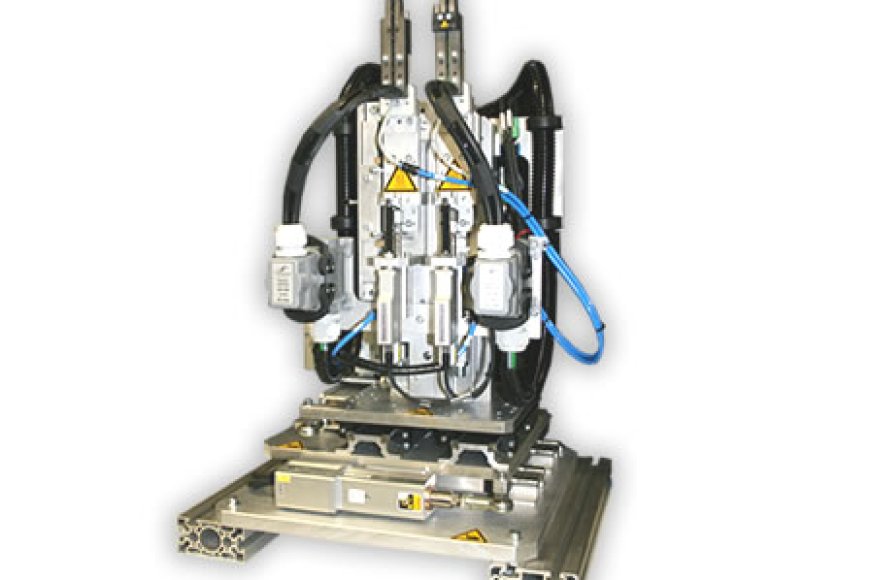 Spezielle Einheit zur Heißverstemmung von Produkten