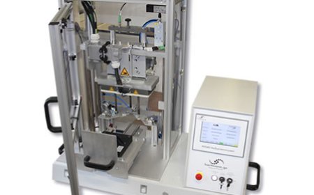 Standard-Anlagenbauform mit Schiebetisch.