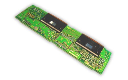 Lötung eines OLED (Organic Light-Emitting Diode) auf einer Leiterplatte.