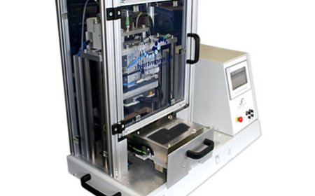 Integration von automatisierter Produktprüfung und Heißverstemmen.Optimierung der Prozesssicherheit und Qualitätssicherung in der Fertigung.