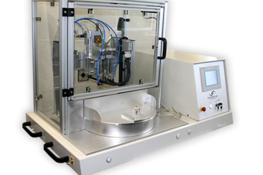 Modulares Heißverstemmsystem mit großem Drehteller und Schnellwechselsystem